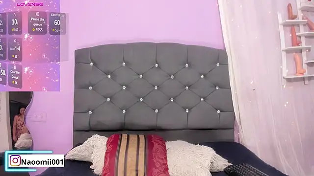 naomii 0 online show from December 2025 01:06:01 PM