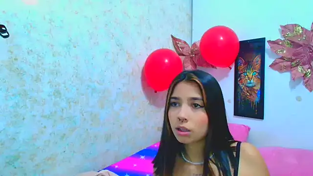 Rousse violett online show from February 2025 08:36:02 PM