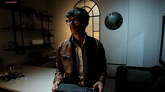 tim  fox online show from November 2025 12:05:02 PM