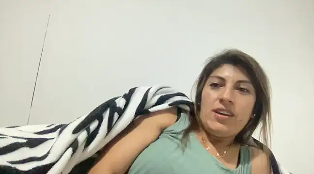 LunaBeya online show from March 2025 02:57:02 AM