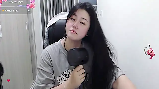 minnie9009 online show from March 2025 02:04:02 PM