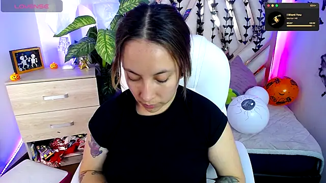 NyxAndria 1 online show from November 2025 10:32:01 PM