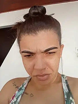 Snapshot of oliveira_k chatting on July 2026 01:43:01 PM oliveira k online show from July 2026 01:43:01 PM
