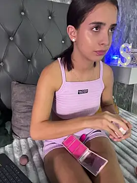 Snapshot of StefanyRousse chatting on June 2026 08:47:02 PM StefanyRousse online show from June 2026 08:47:02 PM