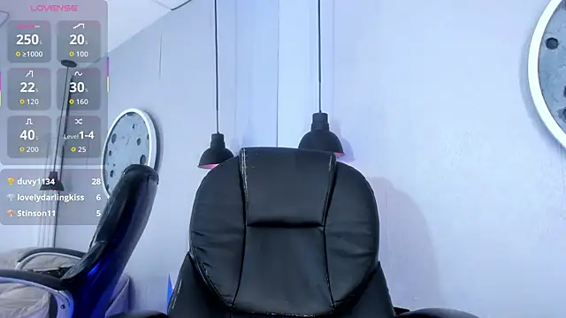 Snapshot of Sara_conde chatting on October 2025 04:08:02 PM Sara conde online show from October 2025 04:08:02 PM