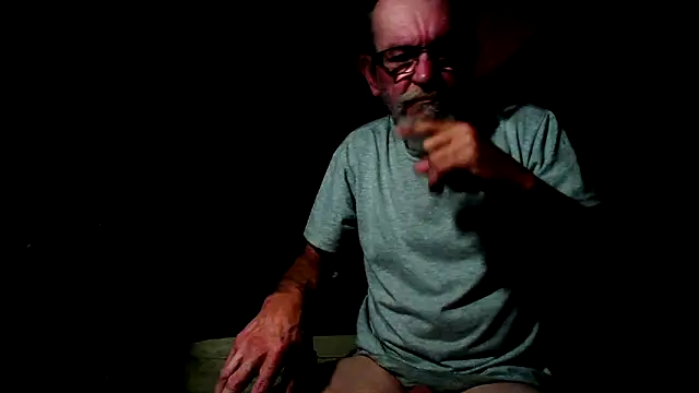 Snapshot of Aldick68 chatting on March 2025 09:43:01 AM Aldick68 online show from March 2025 09:43:01 AM