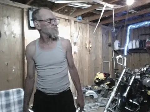 Snapshot of Aldick68 chatting on June 2026 06:40:01 AM Aldick68 online show from June 2026 06:40:01 AM