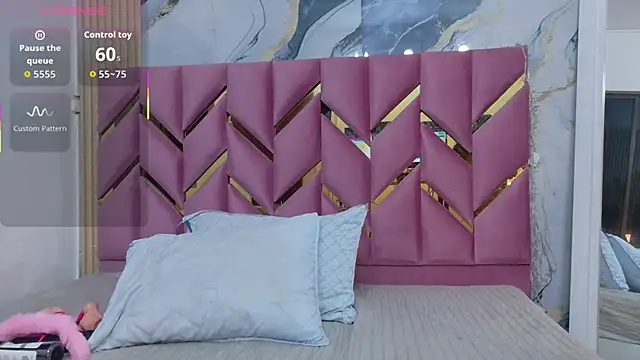 Snapshot of hotiergirl chatting on October 2025 12:39:01 PM hotiergirl online show from October 2025 12:39:01 PM