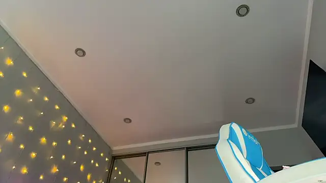 Snapshot of Mercedes_Robinson chatting on January 2025 07:10:02 AM Mercedes Robinson online show from January 2025 07:10:02 AM