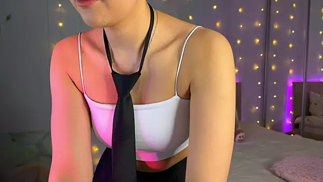 Snapshot of Mercedes_Robinson chatting on January 2025 04:30:02 AM Mercedes Robinson online show from January 2025 04:30:02 AM