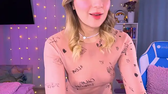 Snapshot of Mercedes_Robinson chatting on October 2025 05:47:02 PM Mercedes Robinson online show from October 2025 05:47:02 PM