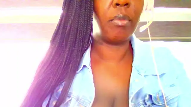 Snapshot of chocolatechipkukky85 chatting on April 2026 08:03:01 PM chocolatechipkukky85 online show from April 2026 08:03:01 PM