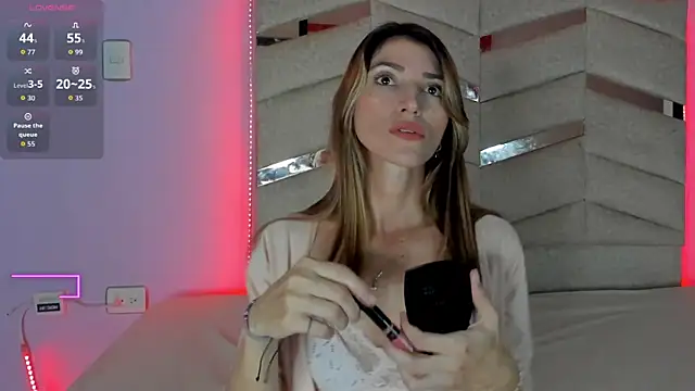 RubiSharqui  online show from October 2025 12:50:02 PM