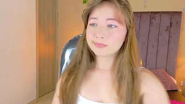 Dahlia Rousse online show from February 2026 01:56:02 PM