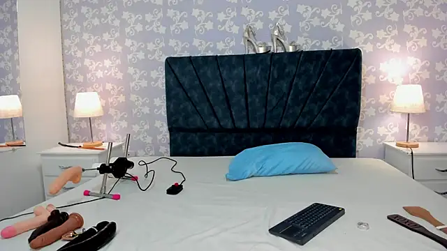 SalomeSimonz online show from November 2025 07:34:02 PM