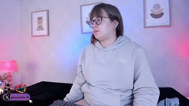 Veronica simons online show from September 2025 07:59:02 PM