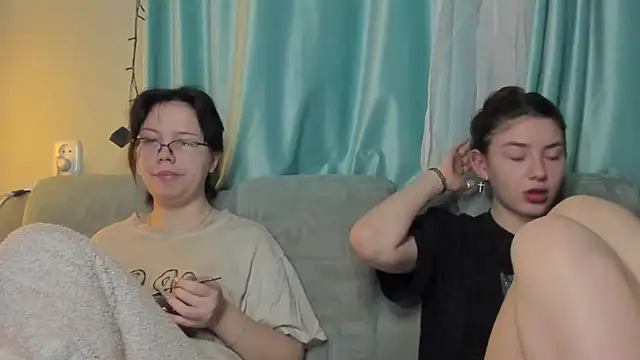 honey love honeyy online show from January 2025 05:58:01 PM