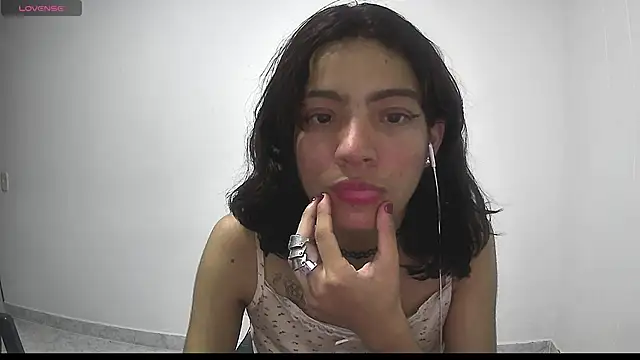 Lovelyamyy online show from February 2025 11:54:02 PM