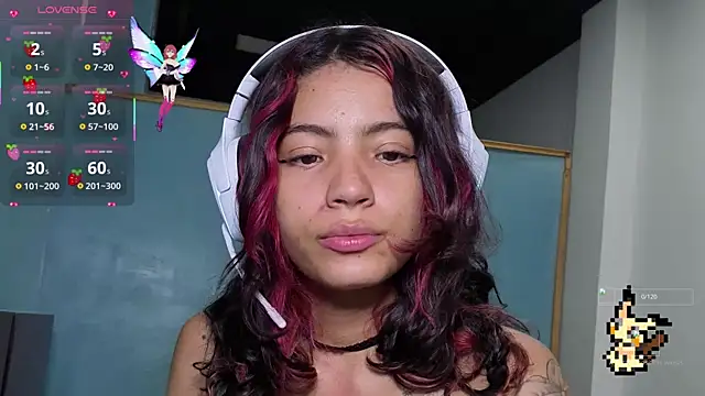 Lovelyamyy online show from September 2025 01:15:02 PM