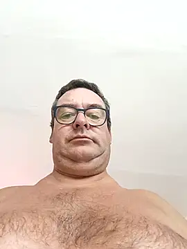 Snapshot of MountJohnXL chatting on March 2026 02:04:02 AM MountJohnXL online show from March 2026 02:04:02 AM