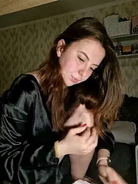 Snapshot of Melenka chatting on April 2026 10:47:01 PM Melenka online show from April 2026 10:47:01 PM