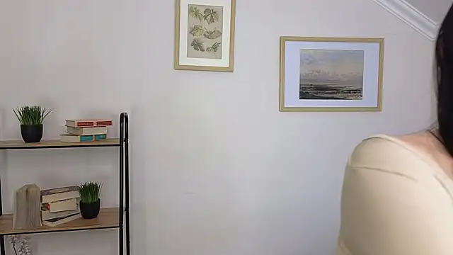 Snapshot of Bonnie_White chatting on February 2025 07:16:01 AM Bonnie White online show from February 2025 07:16:01 AM