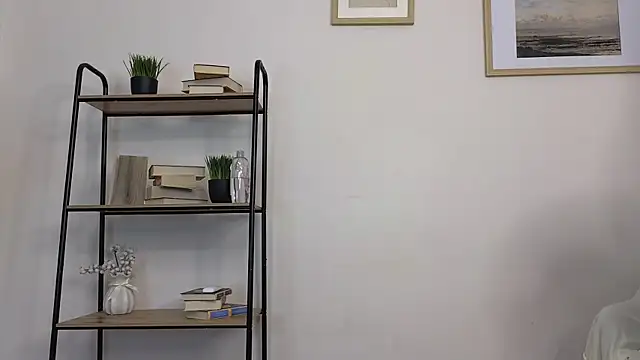 Snapshot of Bonnie_White chatting on February 2025 10:07:01 AM Bonnie White online show from February 2025 10:07:01 AM