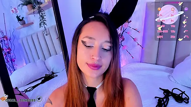 coral jonesss online show from February 2025 01:54:02 PM