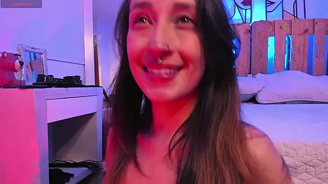 coral jonesss online show from September 2025 02:51:02 PM