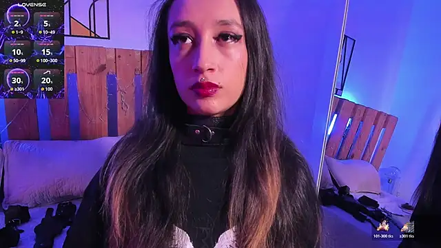 coral jonesss online show from April 2026 03:29:01 PM