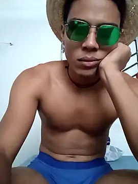 Snapshot of HornyTiger744 chatting on January 2025 06:19:01 PM HornyTiger744 online show from January 2025 06:19:01 PM