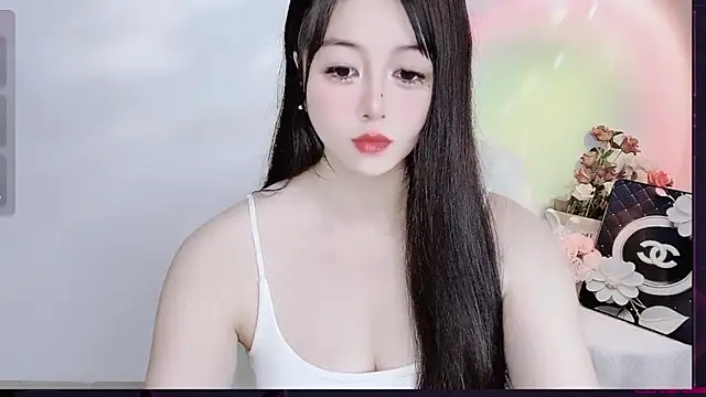 LiLiLily online show from September 2025 07:51:02 PM
