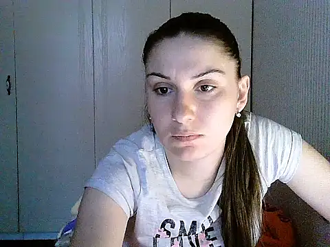 Snapshot of Yuliia30 chatting on December 2025 12:10:02 PM Yuliia30 online show from December 2025 12:10:02 PM