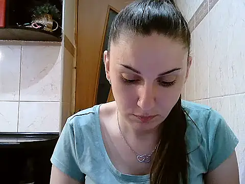 Snapshot of Yuliia30 chatting on April 2026 01:20:01 PM Yuliia30 online show from April 2026 01:20:01 PM