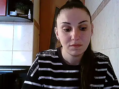 Snapshot of Yuliia30 chatting on April 2026 11:09:01 AM Yuliia30 online show from April 2026 11:09:01 AM