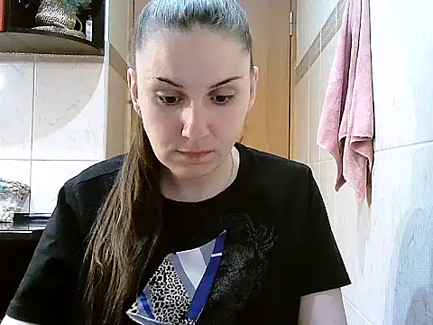 Snapshot of Yuliia30 chatting on April 2026 04:44:01 PM Yuliia30 online show from April 2026 04:44:01 PM