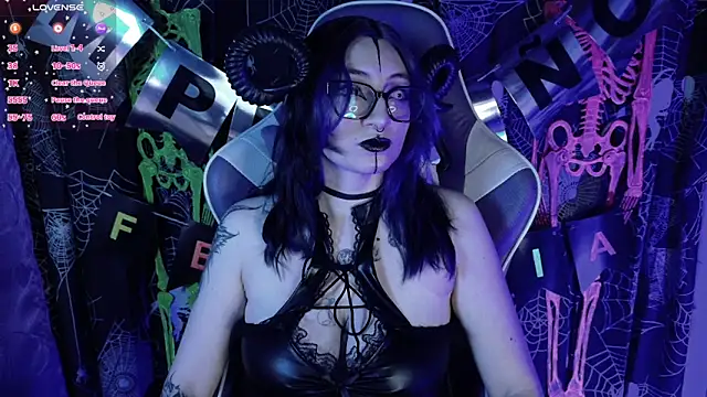 Snapshot of Kimlennox_ chatting on March 2026 02:17:01 PM Kimlennox online show from March 2026 02:17:01 PM