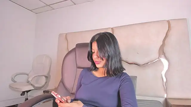 Snapshot of Salmaportman69 chatting on May 2026 02:31:02 AM Salmaportman69 online show from May 2026 02:31:02 AM
