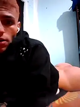 Snapshot of dany_hardy chatting on September 2025 06:34:01 AM dany hardy online show from September 2025 06:34:01 AM