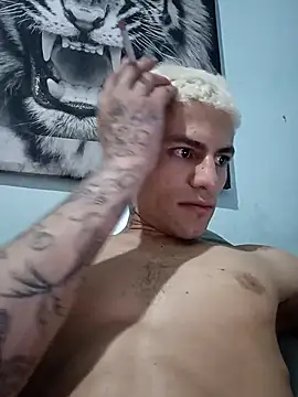 Snapshot of dany_hardy chatting on September 2025 05:34:02 AM dany hardy online show from September 2025 05:34:02 AM