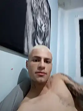 Snapshot of dany_hardy chatting on October 2025 01:26:01 AM dany hardy online show from October 2025 01:26:01 AM