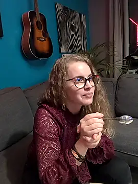 Snapshot of Miss_luxiole chatting on September 2025 08:52:02 PM Miss luxiole online show from September 2025 08:52:02 PM