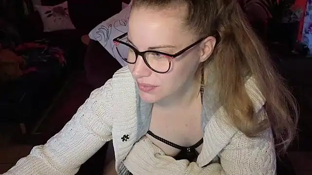 Snapshot of Miss_luxiole chatting on January 2026 07:34:02 AM Miss luxiole online show from January 2026 07:34:02 AM