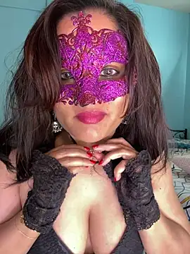 Ayeshaa  25 online show from January 2025 04:35:01 PM