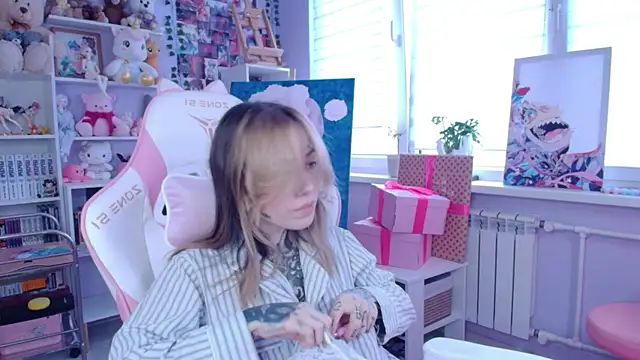 Catharsisi online show from October 2025 01:33:02 PM