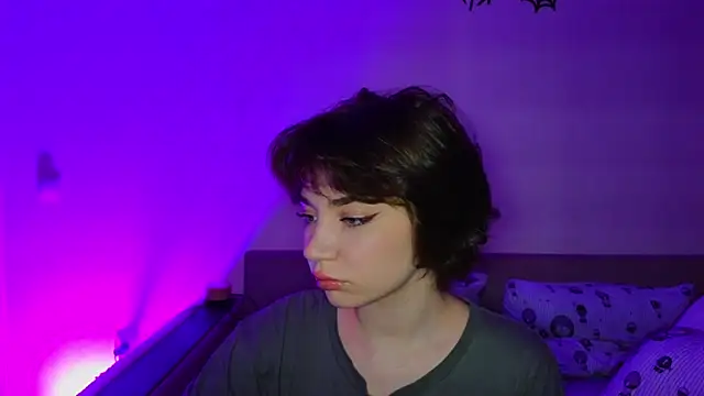 CassJonn online show from November 2025 07:27:01 PM