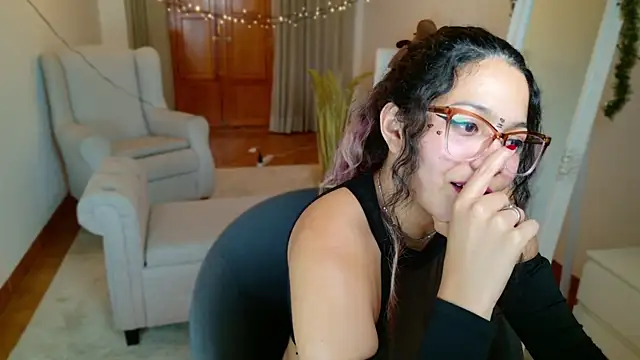 Snapshot of SelenaBlumX chatting on January 2025 03:55:01 AM SelenaBlumX online show from January 2025 03:55:01 AM