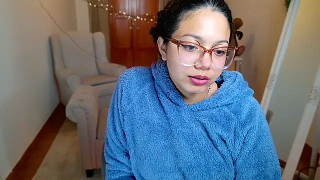 Snapshot of SelenaBlumX chatting on January 2025 12:07:01 AM SelenaBlumX online show from January 2025 12:07:01 AM