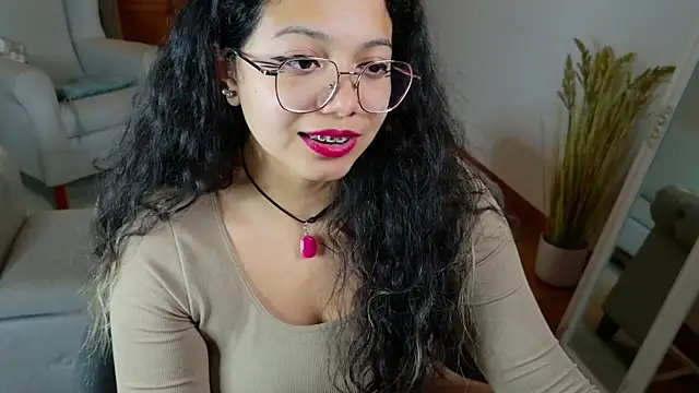 Snapshot of SelenaBlumX chatting on October 2025 08:30:02 PM SelenaBlumX online show from October 2025 08:30:02 PM