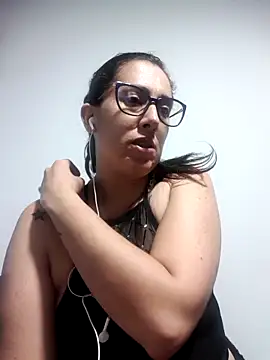 CHARLOTTE 1711 online show from November 2025 04:23:02 AM